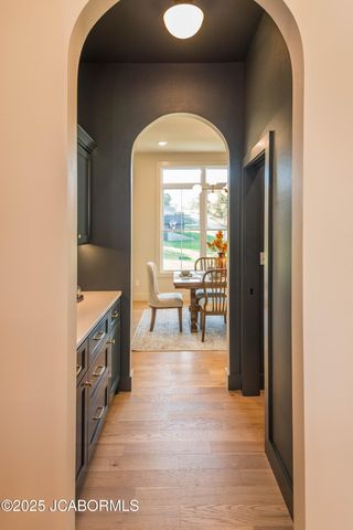 5605 DOGWOOD TRAIL, Jefferson City, MO 65101