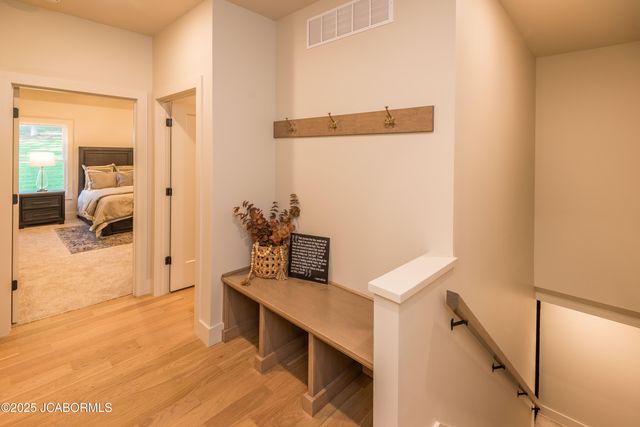 5605 DOGWOOD TRAIL, Jefferson City, MO 65101