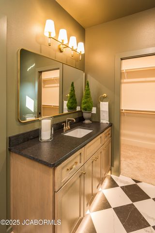 5605 DOGWOOD TRAIL, Jefferson City, MO 65101