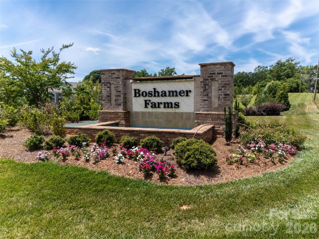 542 King Clover Lane, Clover, SC 29710
