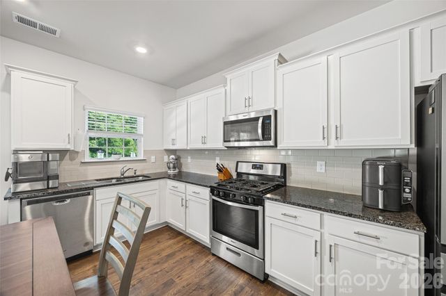 542 King Clover Lane, Clover, SC 29710