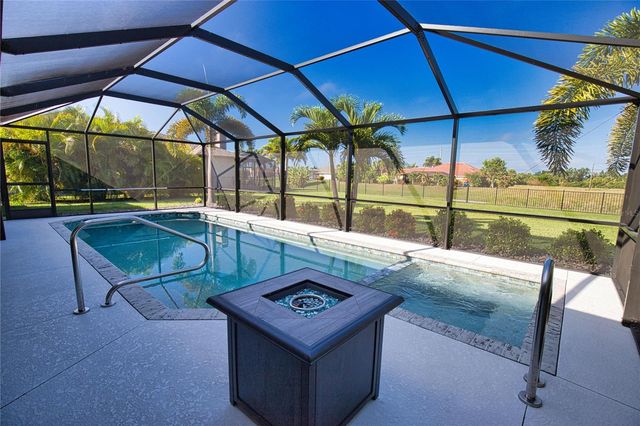 916 BOUNDARY BOULEVARD, Rotonda West, FL 33947