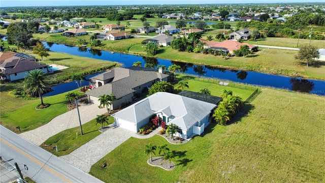 916 BOUNDARY BOULEVARD, Rotonda West, FL 33947