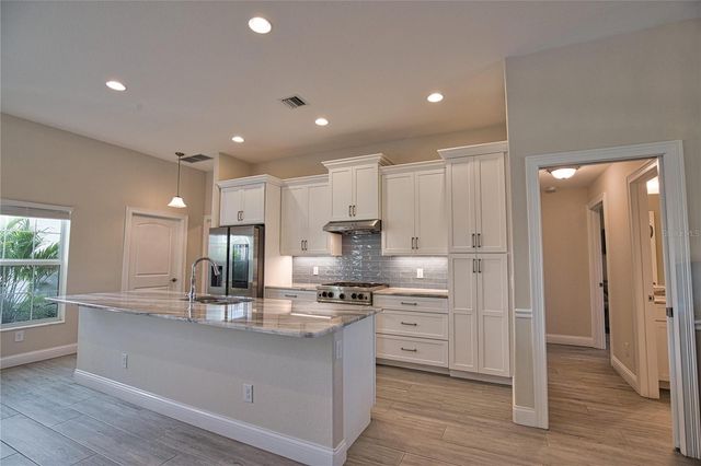 916 BOUNDARY BOULEVARD, Rotonda West, FL 33947