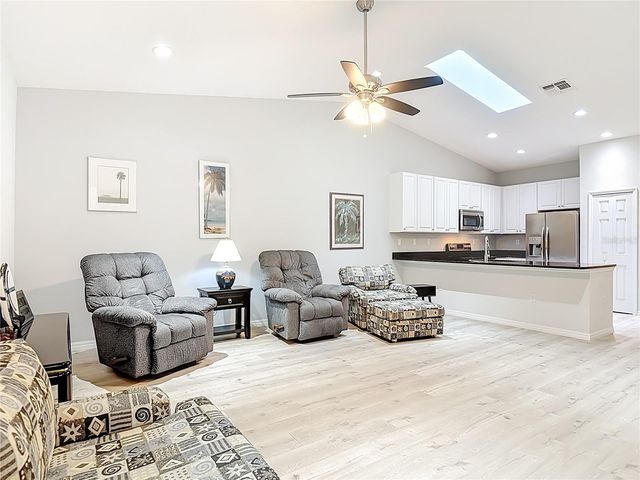 202 WALTER STEVENS WAY, Deland, FL 32724