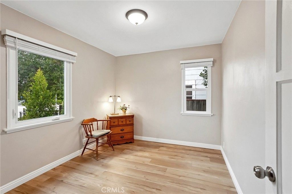 Image 13 of property listing at 3227 E Del Mar Boulevard, Pasadena, CA 91107