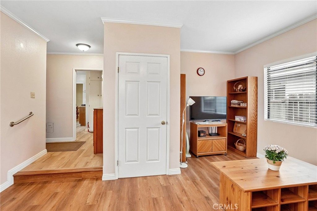 Image 24 of property listing at 3227 E Del Mar Boulevard, Pasadena, CA 91107