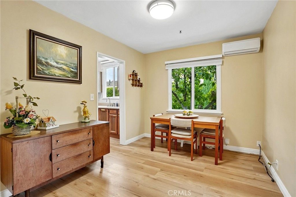 Image 8 of property listing at 3227 E Del Mar Boulevard, Pasadena, CA 91107
