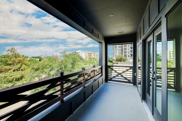 6209 Westcott Street, Houston, TX 77007