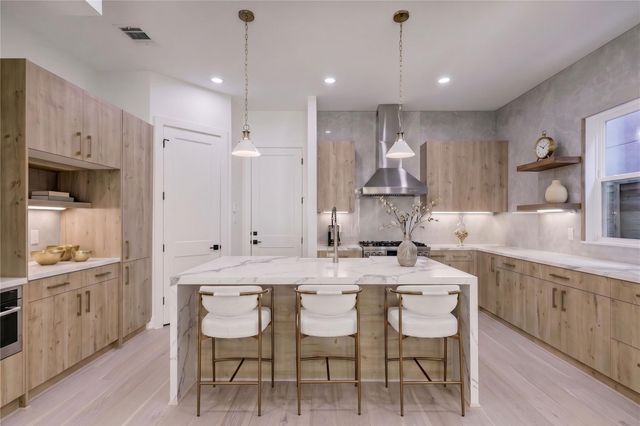 6209 Westcott Street, Houston, TX 77007