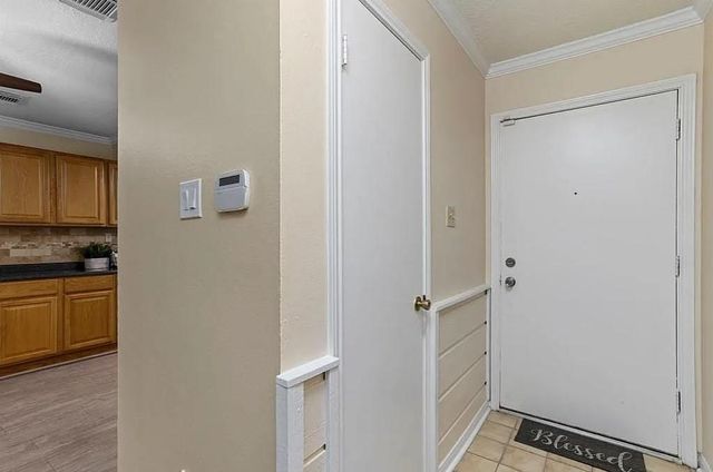 2053 Country Village Boulevard B, Humble, TX 77338