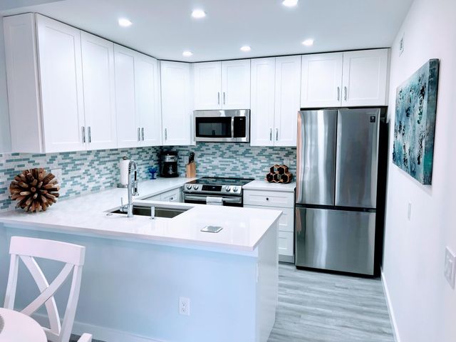 647 Waterside Drive, Hypoluxo, FL 33462