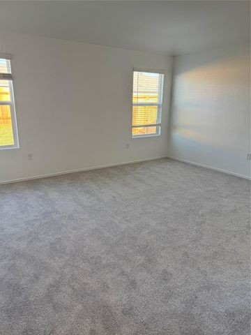 117 Donnington DR, Hutto, TX 78634