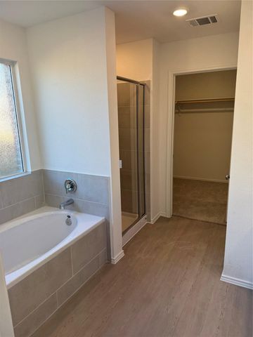 117 Donnington DR, Hutto, TX 78634