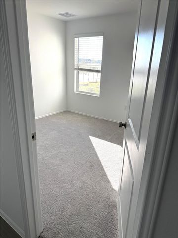 117 Donnington DR, Hutto, TX 78634