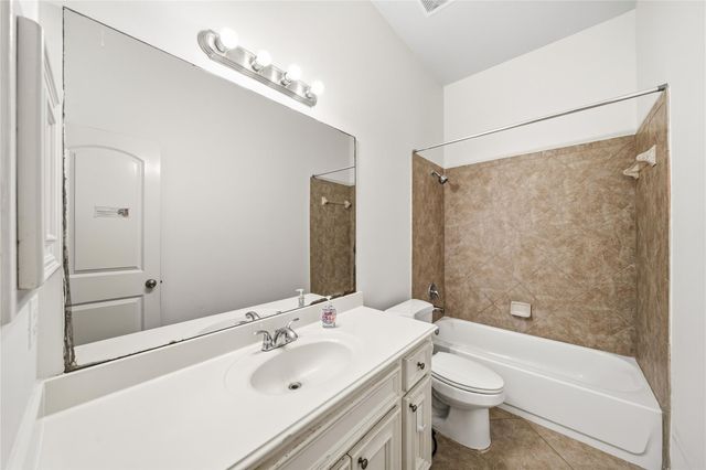 3802 Windmill Links Drive, Richmond, TX 77407
