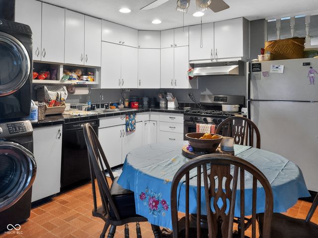 1016 N Noble Street, Greenfield, IN 46140