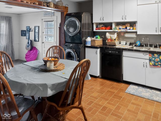 1016 N Noble Street, Greenfield, IN 46140