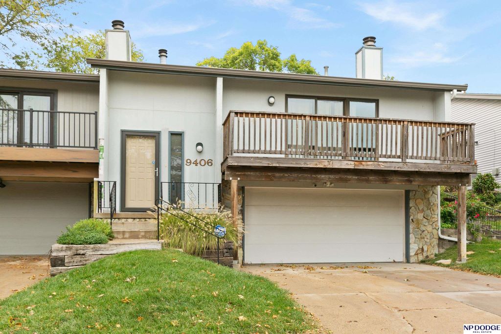 9406 Parker Street, Omaha, NE 68114