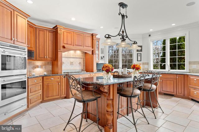 365 ARBOR CIR, Media, PA 19063