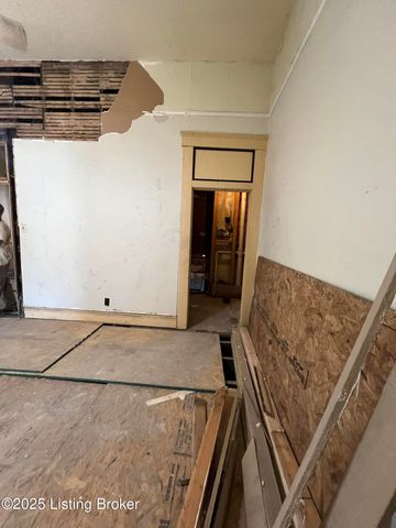 2540 Magazine St, Louisville, KY 40211