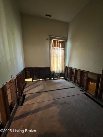 2540 Magazine St, Louisville, KY 40211