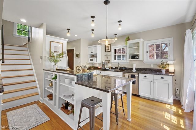 2965 Washington Boulevard, Cleveland Heights, OH 44118