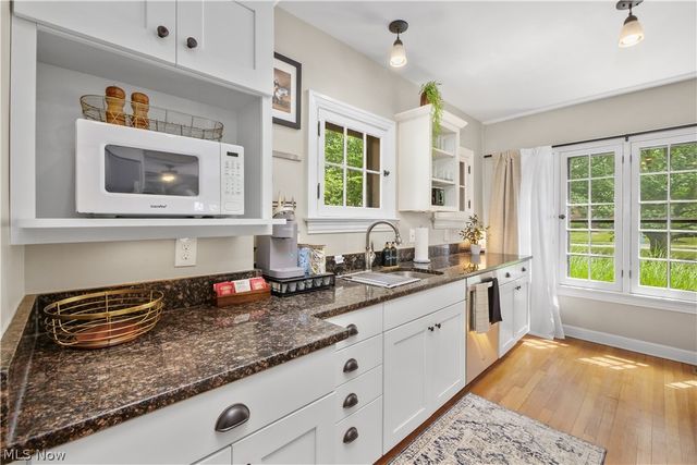 2965 Washington Boulevard, Cleveland Heights, OH 44118