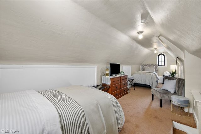 2965 Washington Boulevard, Cleveland Heights, OH 44118