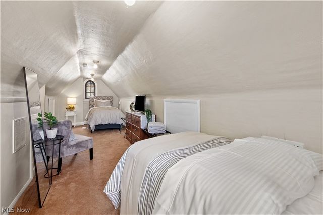 2965 Washington Boulevard, Cleveland Heights, OH 44118