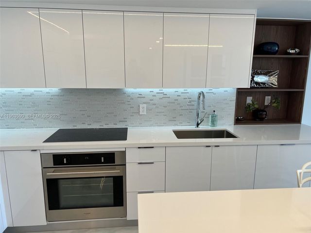 100 Lincoln Rd 1548, Miami Beach, FL 33139