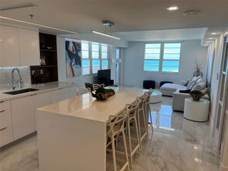 100 Lincoln Rd 1548, Miami Beach, FL 33139
