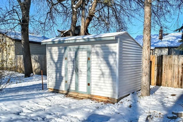 623 12th St NW, Minot, ND 58703