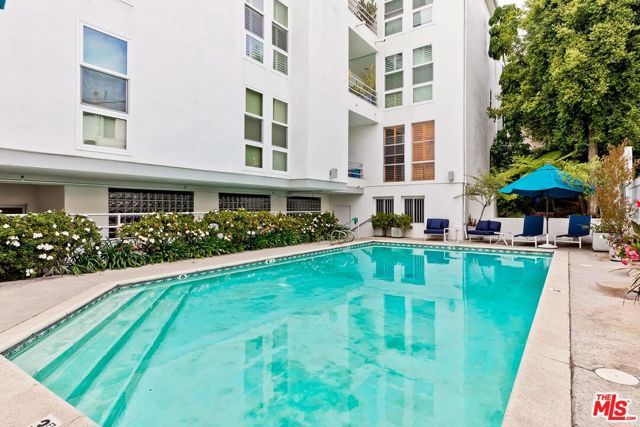 964 Hancock Avenue 302, West Hollywood, CA 90069