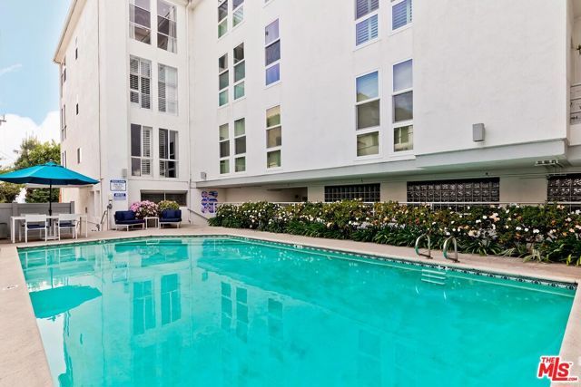 964 Hancock Avenue 302, West Hollywood, CA 90069