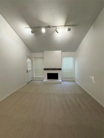 7900 N Stadium Drive 102, Houston, TX 77030