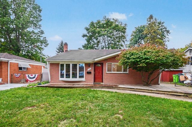 21436 Sunnyview Street, Clinton Township, MI 48035