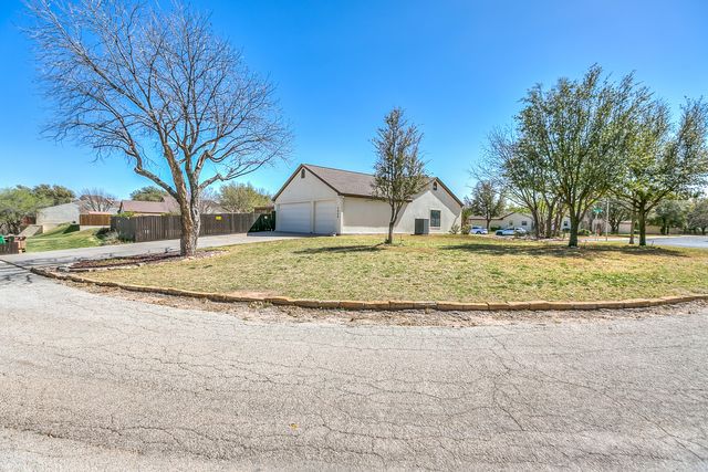 3602 Gemini Drive 2e, San Angelo, TX 76903