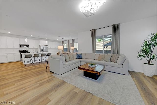 299 Mount Tyndall Street, Henderson, NV 89015