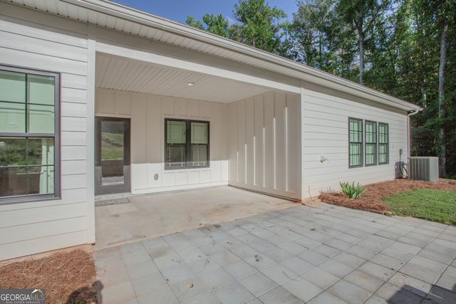 30 West Greenwood Drive, Carrollton, GA 30117
