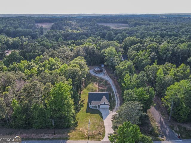 30 West Greenwood Drive, Carrollton, GA 30117