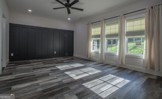 30 West Greenwood Drive, Carrollton, GA 30117