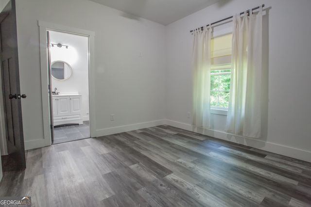 30 West Greenwood Drive, Carrollton, GA 30117