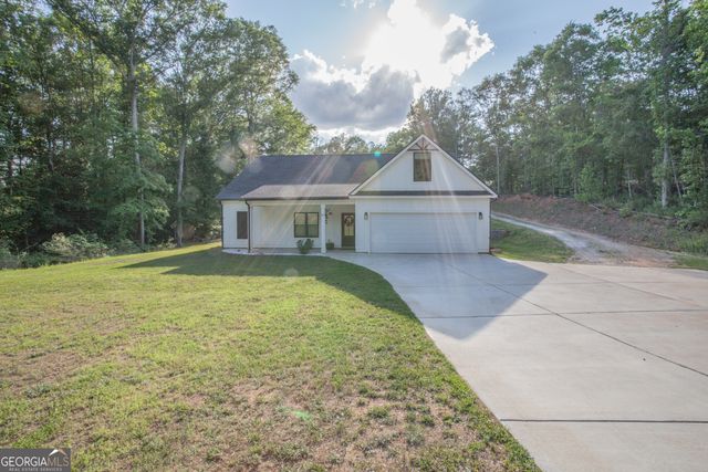 30 West Greenwood Drive, Carrollton, GA 30117