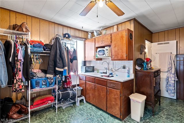 1517 Hammond Avenue SW, Canton, OH 44706