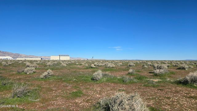 Hwy 58 Business & Lonebutte Rd, Mojave, CA 93501