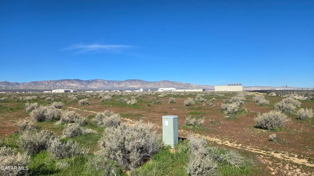 Hwy 58 Business & Lonebutte Rd, Mojave, CA 93501