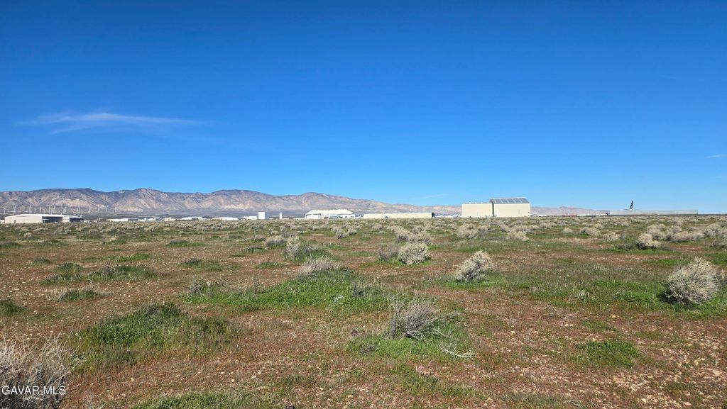 Hwy 58 Business & Lonebutte Rd, Mojave, CA 93501