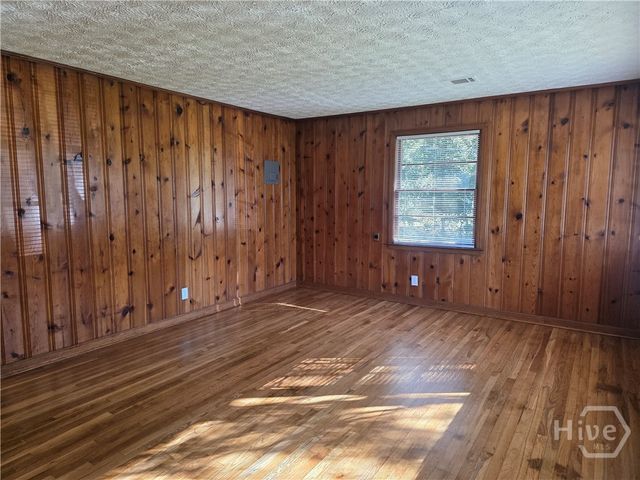 8 Ronnie Avenue, Garden City, GA 31408