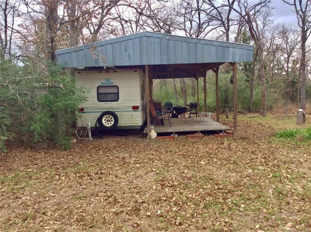 320 Alvina Ulich Street, Somerville, TX 77879